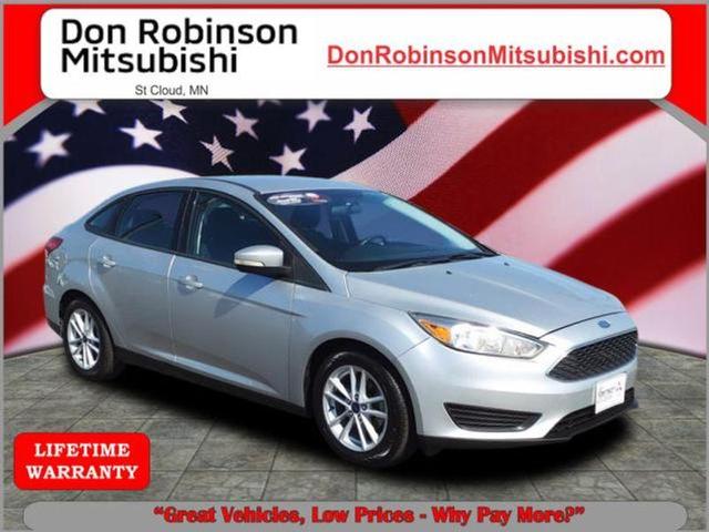 2017 ford focus se