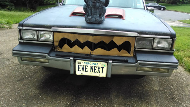 halloween / party hearse