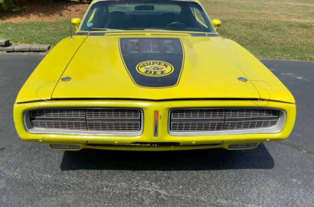 1971 dodge charger superbee. no reserve. orig. steering wheel and radiator incl