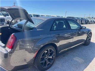 2023 Chrysler 300 s v6