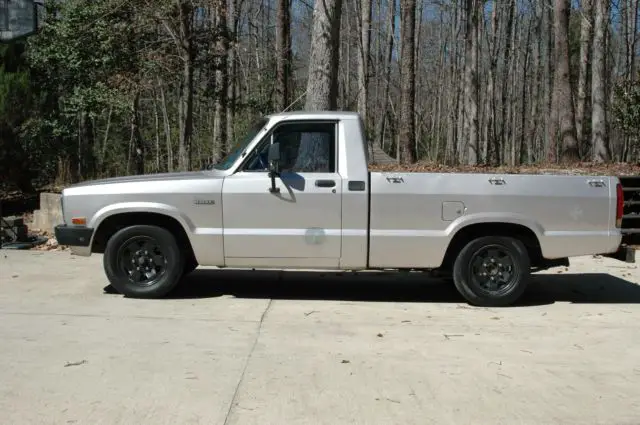 two mazda b2000 with parts truck b 2000 sundowner rebuilt motor 1984