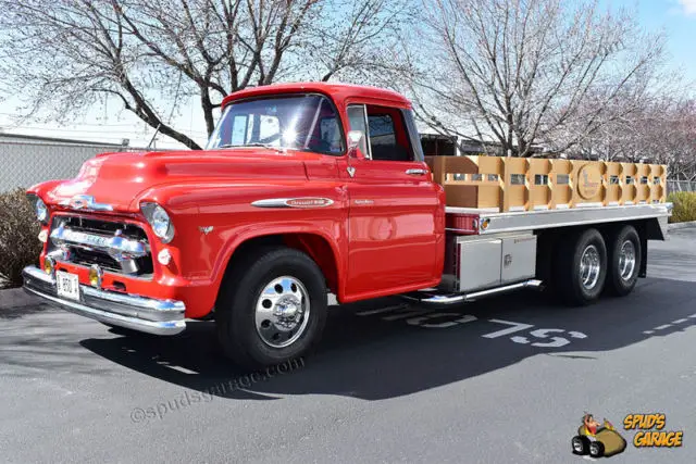 1956 chevrolet 4400 1.5 ton show quality resto-mod 350 chev 330hp 14ft flatbed