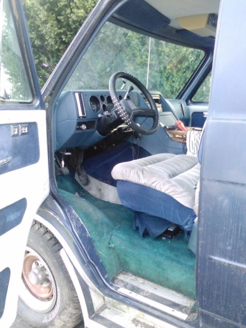 1984 chevy motor home g20 van