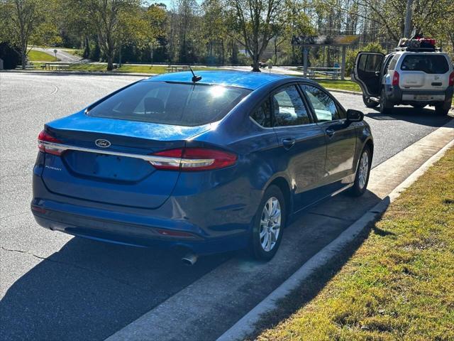 2017 ford fusion se