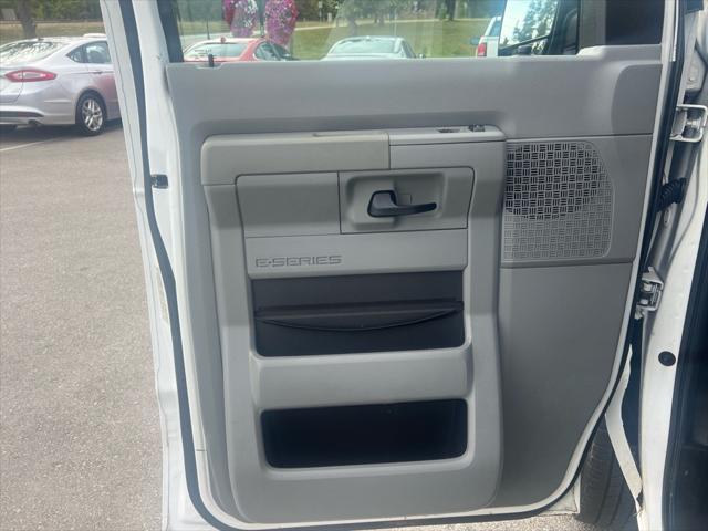 2012 ford e250 recreational