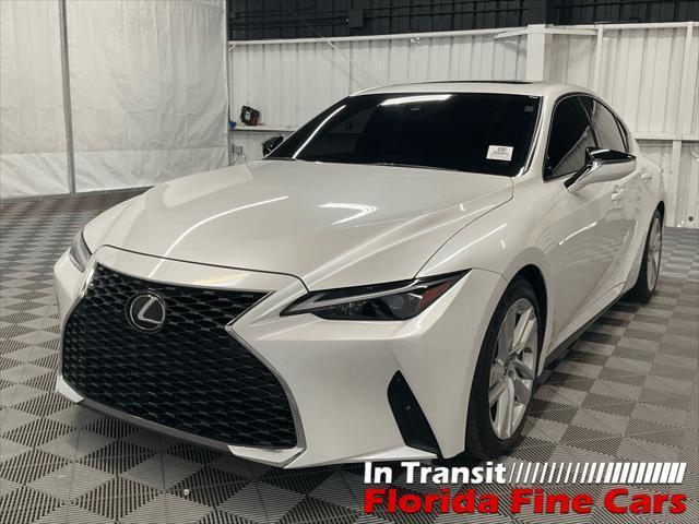 2021 lexus is 300 base