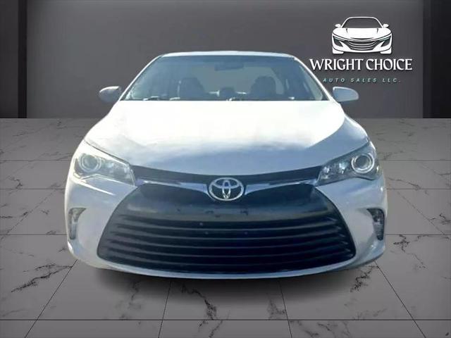 2016 toyota camry le