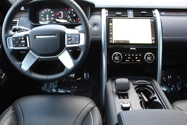2024 land rover discovery dynamic se
