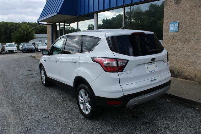 2018 ford escape se