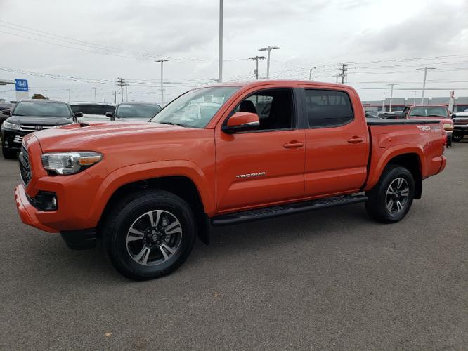 used 2018 toyota tacoma w/ trd sport package bowling green, ky 42104 for sale in bowling green, kentucky