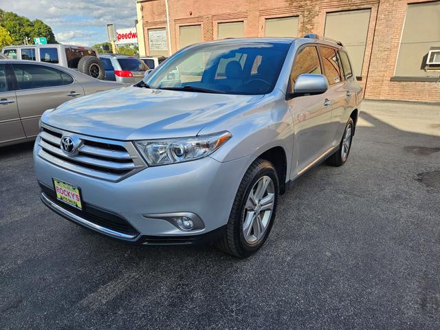 2012 toyota highlander limited