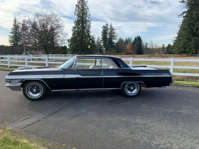 1963 buick wildcat, nail head 401
