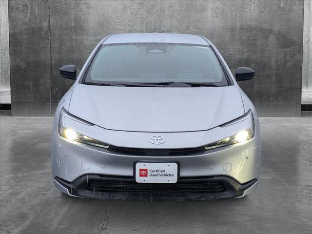 2024 toyota prius le