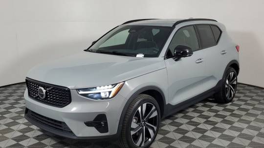 2024 Volvo XC40