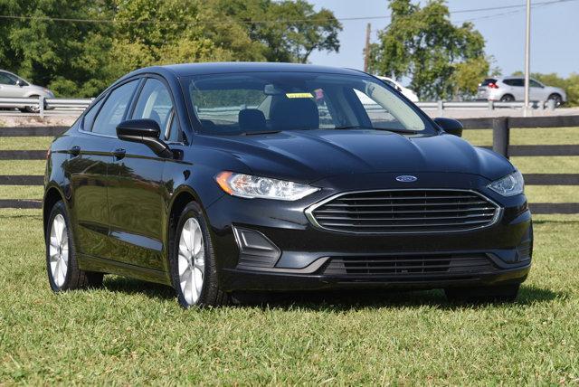 2020 ford fusion se