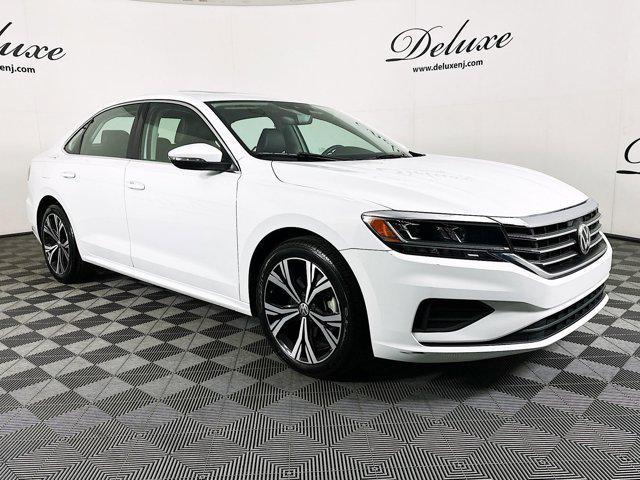 2022 volkswagen passat 2.0t se