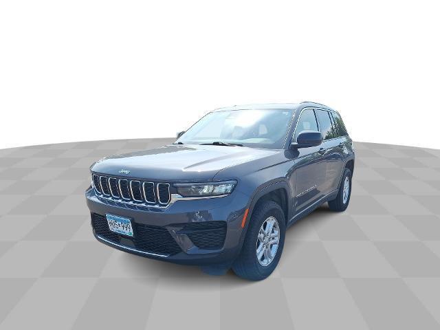 2022 jeep grand cherokee laredo