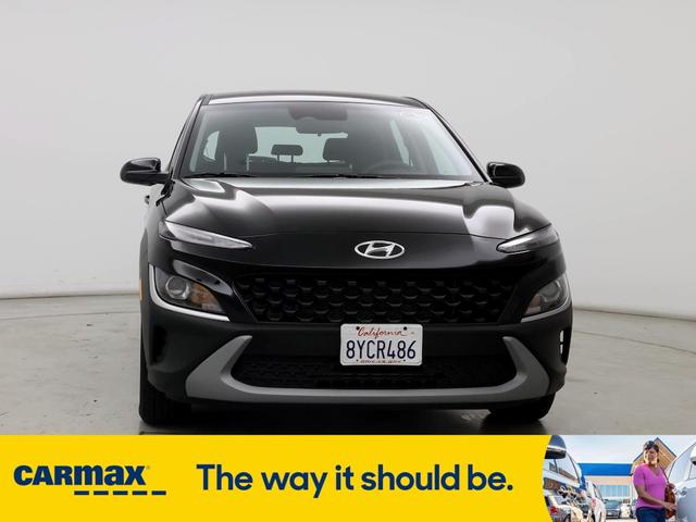 2022 hyundai kona se