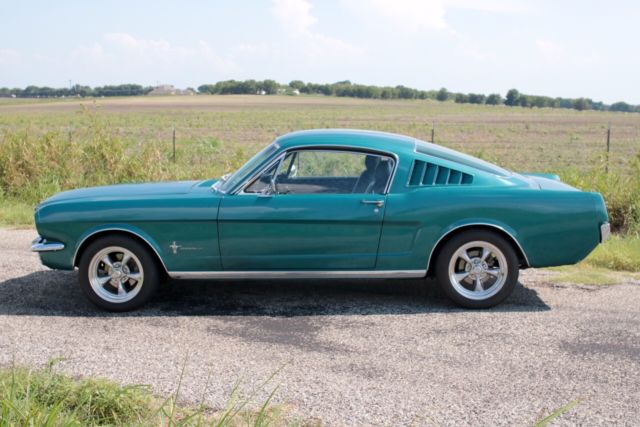 1965 ford mustang fastback fuel injected restomod