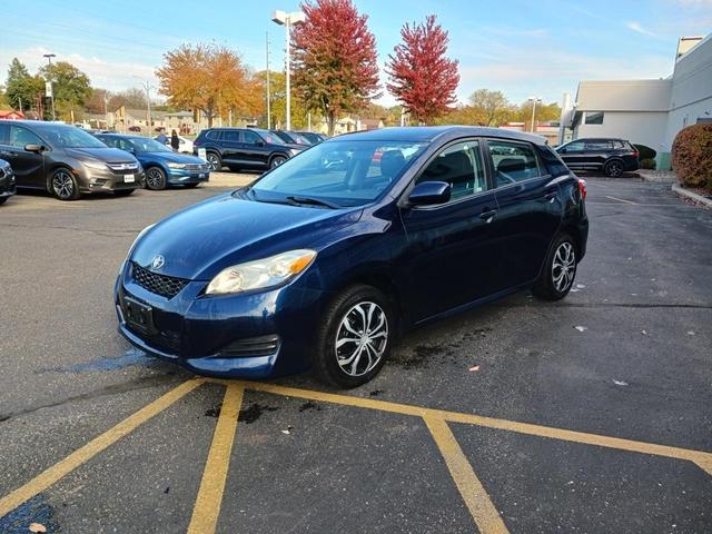 2010 toyota matrix base