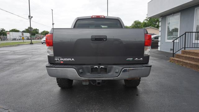 2011 toyota tundra grade