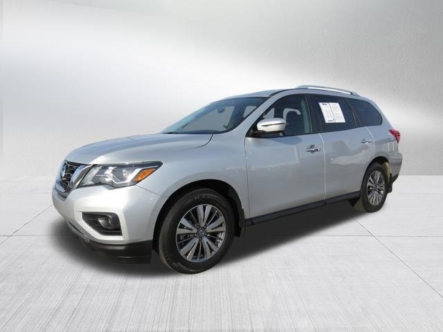 2020 nissan pathfinder sv