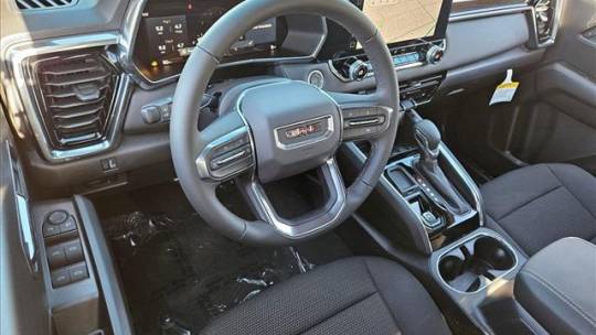 2024 GMC Canyon