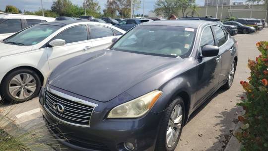 2011 Infiniti M