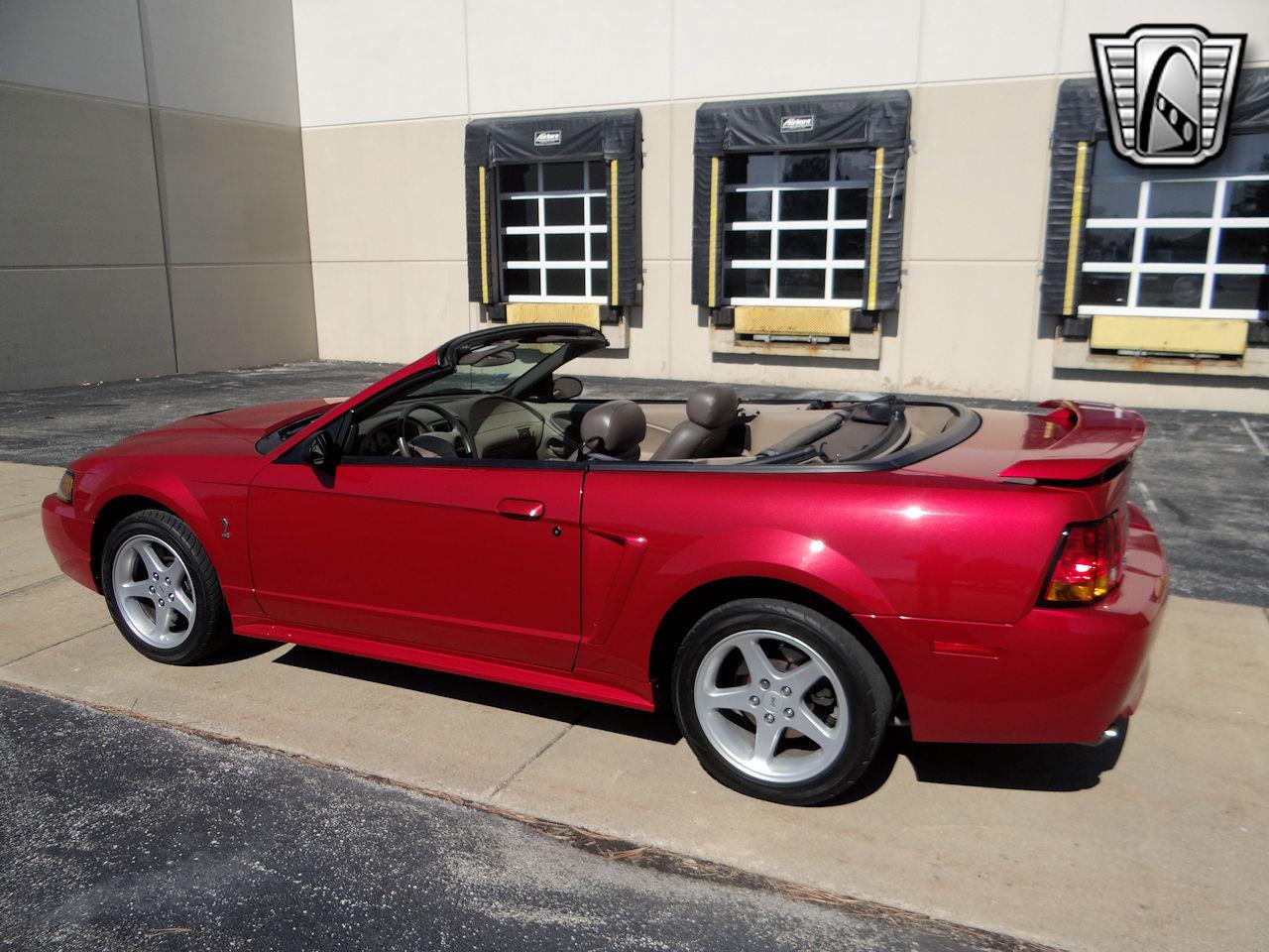 2001 ford mustang