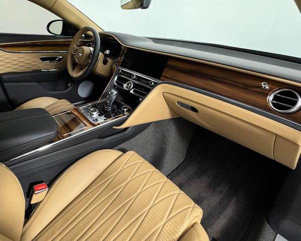 2022 bentley flying spur w12