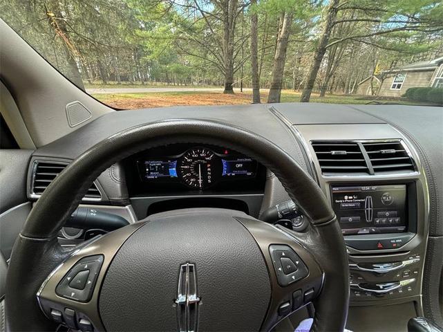 2013 lincoln mkx base
