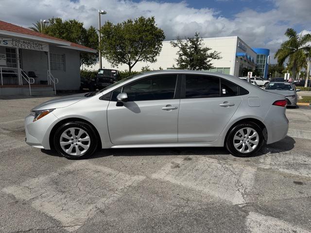 2024 toyota corolla le
