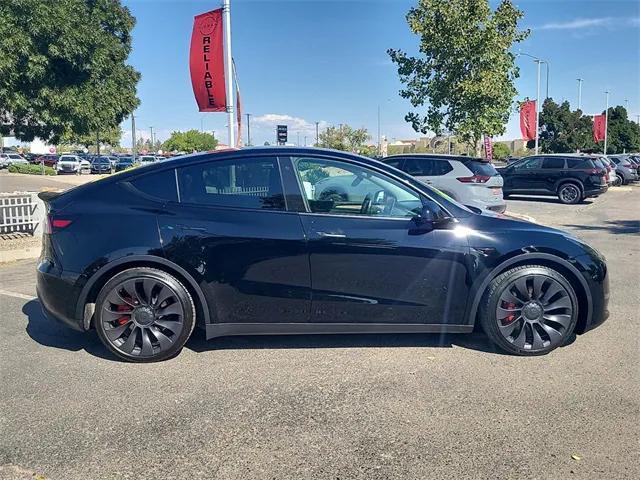 2022 tesla model y performance dual motor all-wheel drive