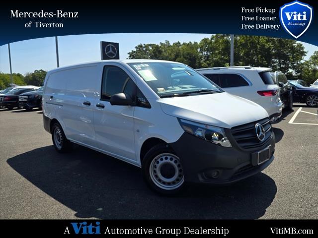 2023 mercedes-benz metris base