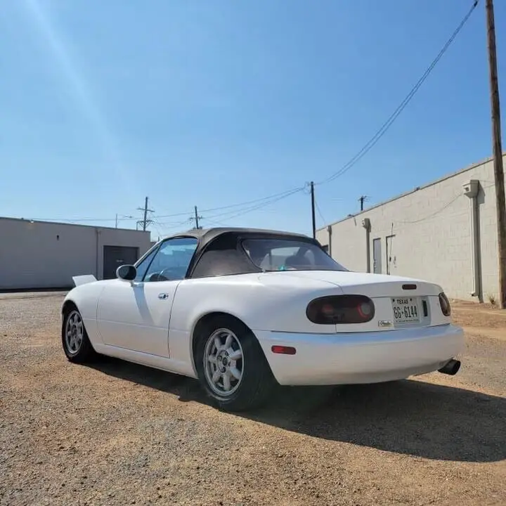 1990 mazda mx-5 miata convertible white