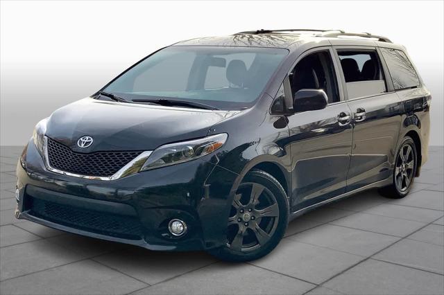 2017 toyota sienna se premium