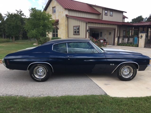 beautiful dark blue paint with white stripes, vintage air, bluetooth audio