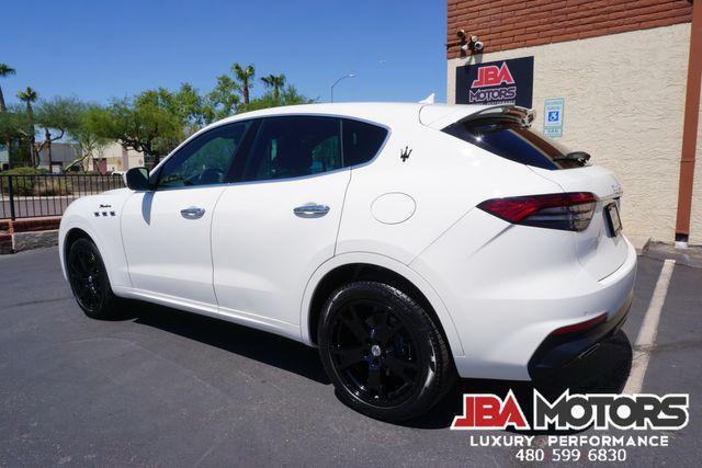 2023 maserati levante modena