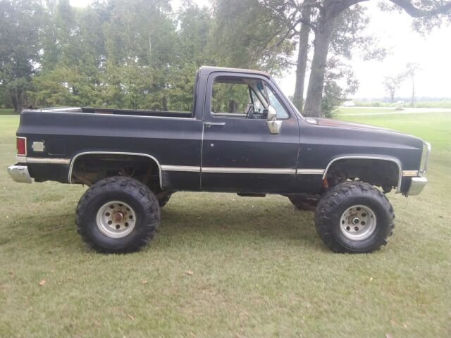 1986 chevy k5 blazer w/327 4bbl, hot cam, headers, high volume oil pump