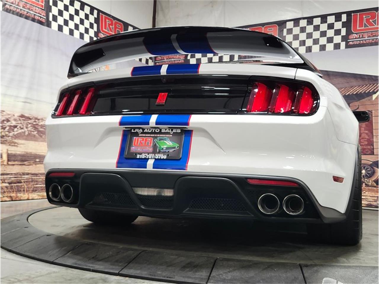 2017 ford mustang