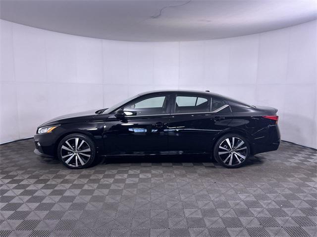 2022 nissan altima sr fwd