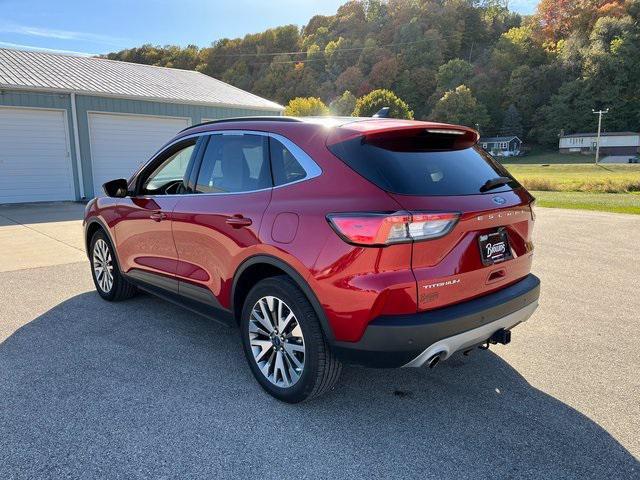 2022 ford escape titanium