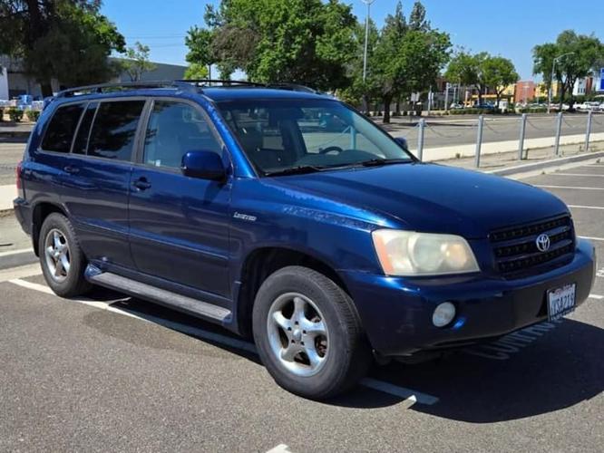 2003 toyota highlander sport utility 4d in fresno, california