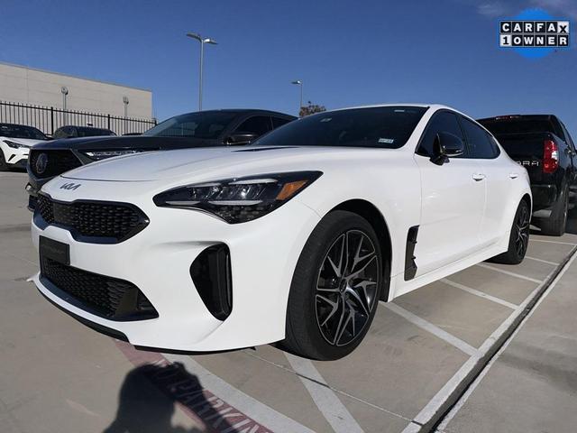 2022 kia stinger gt-line