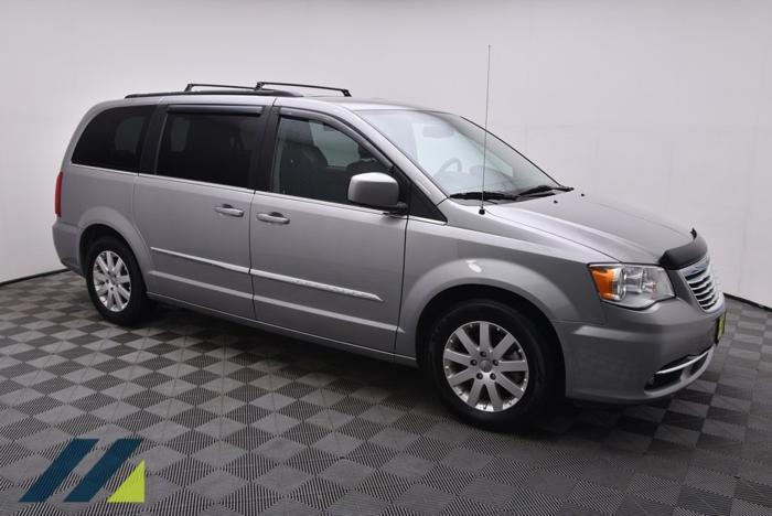 used 2016 chrysler town & country touring chippewa falls, wi 54729 for sale in hallie, wisconsin