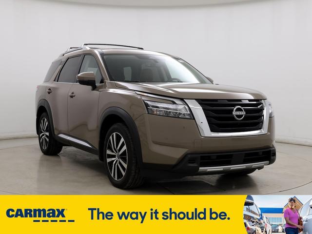 2023 nissan pathfinder platinum