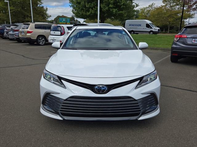 2023 toyota camry le