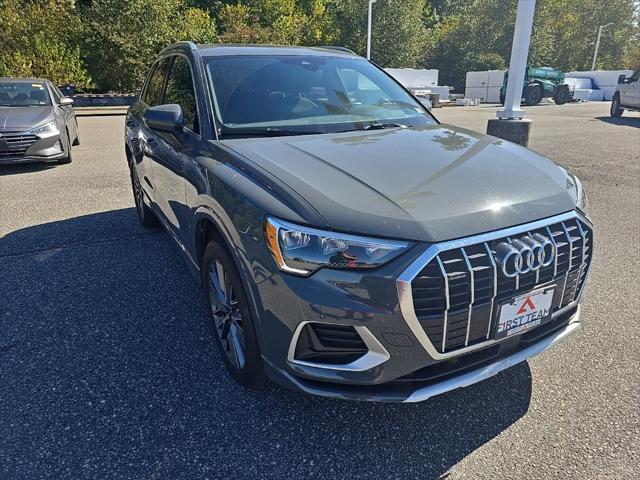 2022 audi q3 40 premium