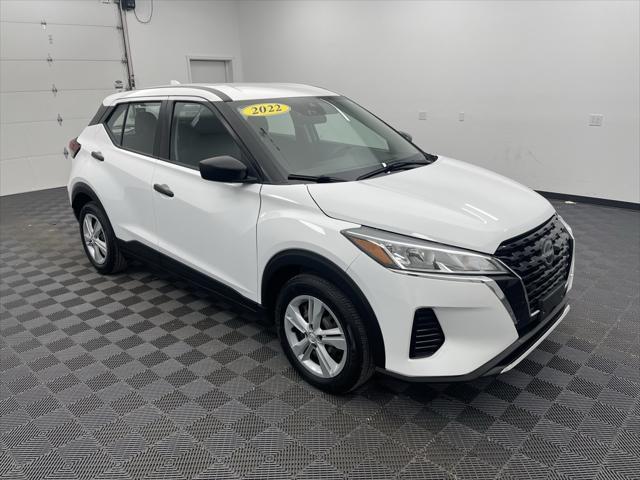 2022 nissan kicks s