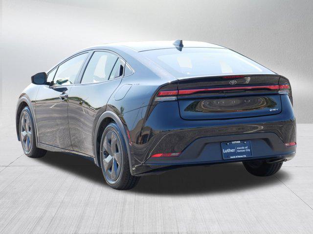 2023 toyota prius le
